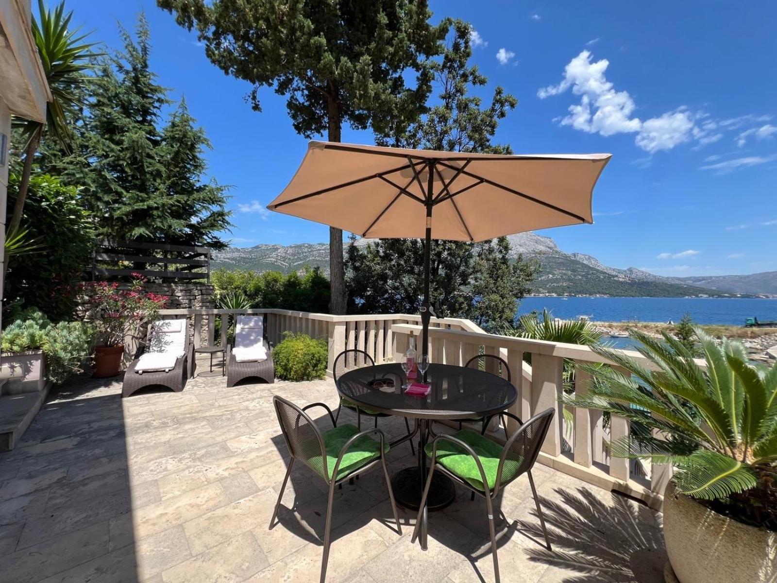 Villa Jade Apartments Front Row Sea View - Walk To Korcula Old Town Medvinjak Luaran gambar