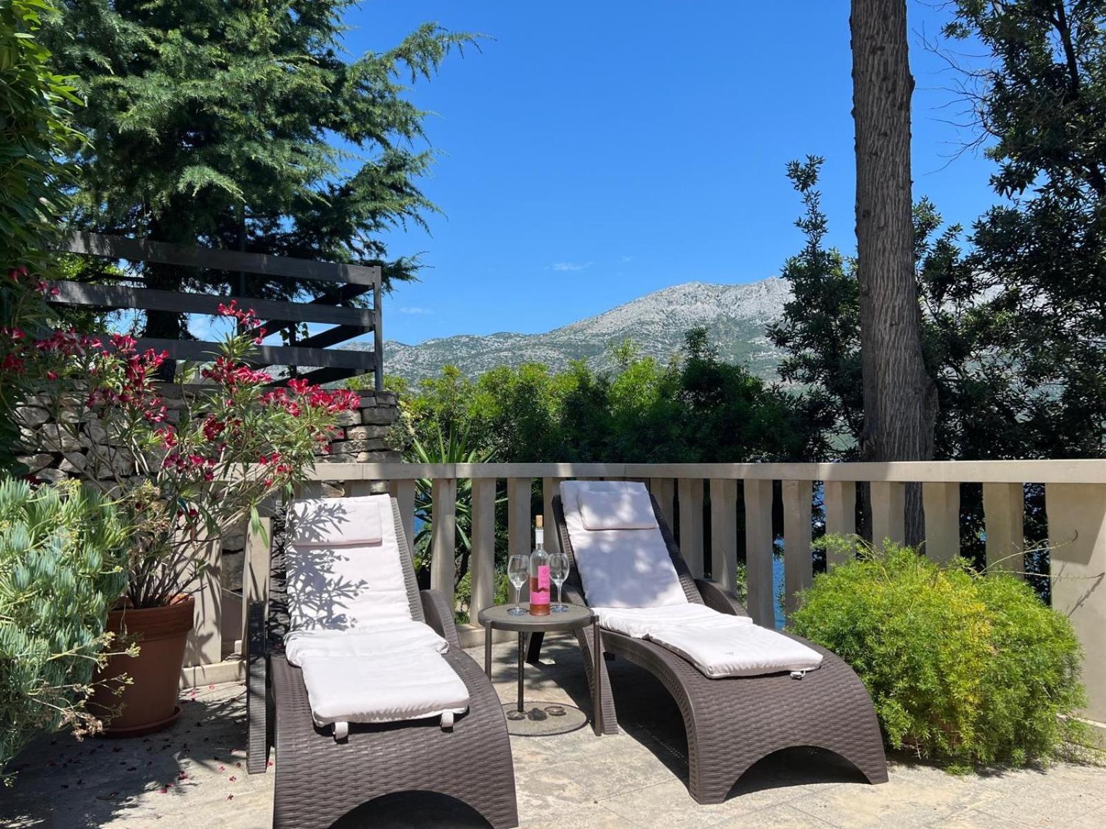 Villa Jade Apartments Front Row Sea View - Walk To Korcula Old Town Medvinjak Luaran gambar