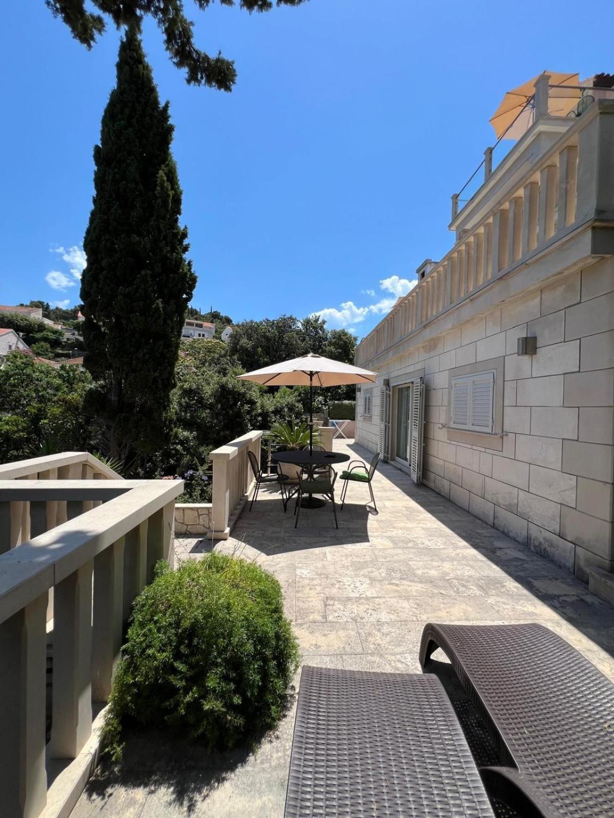 Villa Jade Apartments Front Row Sea View - Walk To Korcula Old Town Medvinjak Luaran gambar