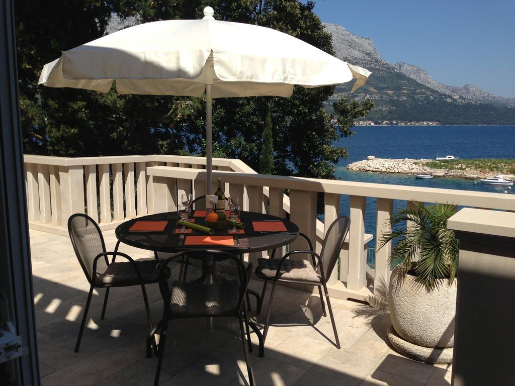 Villa Jade Apartments Front Row Sea View - Walk To Korcula Old Town Medvinjak Bilik gambar